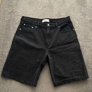 The loose short mid rise